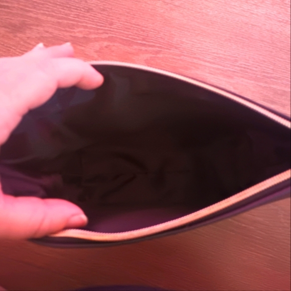 Jeffree Star Limited Edition Bat Wing Bag And Cosmetic Bundle (NWT!) - Picture 9 of 9